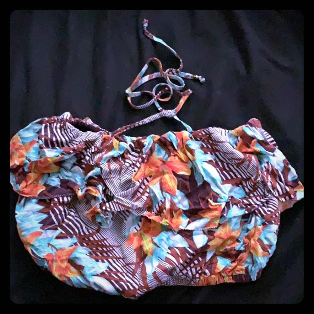 Floral halter crop top